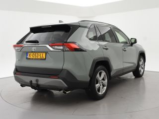 Toyota RAV4 2.0 VVT-iE AUT. + LEDER | TREKHAAK | CAMERA | ADAPTIVE CRUISE | JBL | STOELVERW. | CARPLAY