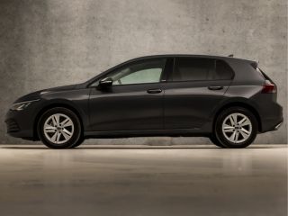 Volkswagen Golf 1.5 TSI Sportline 150Pk (APPLE CARPLAY, GROOT NAVI, STUUR/STOELVERWARMING, SFEERVERLICHTING, SPOR...