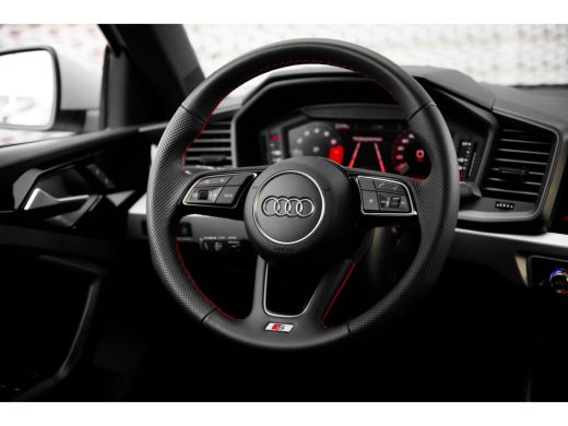 Audi A1 Sportback Sportback 25 TFSI 95pk S edition | Stoelverwarming | Keyless | Parkeerhulp v+a | Adaptive Cruise ... ActivLease financial lease