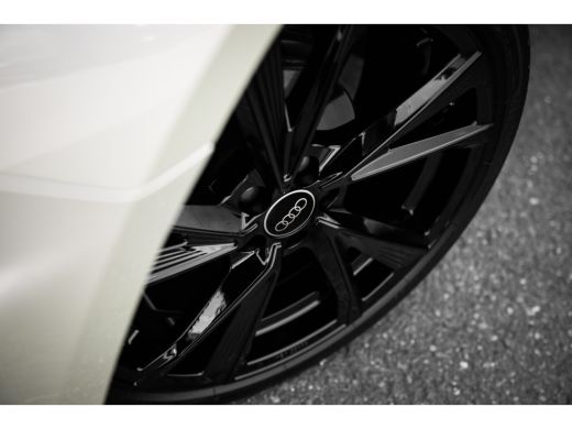 Audi A1 Sportback Sportback 25 TFSI 95pk S edition | Stoelverwarming | Keyless | Parkeerhulp v+a | Adaptive Cruise ... ActivLease financial lease