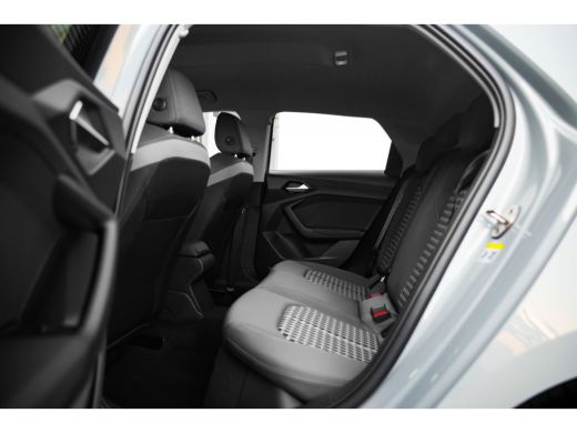 Audi A1 Sportback Sportback 25 TFSI 95pk S-Line | Navigatie | Stoelverwarming | Adaptive Cruise | Keyless ActivLease financial lease
