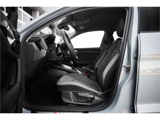 Audi A1 Sportback Sportback 25 TFSI 95pk S-Line | Navigatie | Stoelverwarming | Adaptive Cruise | Keyless ActivLease financial lease