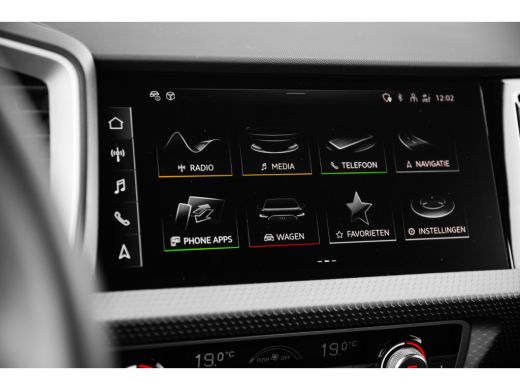 Audi A1 Sportback Sportback 25 TFSI 95pk S-Line | Navigatie | Stoelverwarming | Adaptive Cruise | Keyless ActivLease financial lease