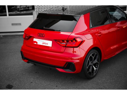 Audi A1 Sportback Sportback 30 TFSI 110pk S edition | Navigatie | Keyless | Stoelverwarming | SONOS | 18" ActivLease financial lease