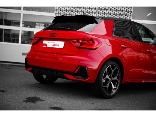 Audi A1 Sportback Sportback 30 TFSI 110pk S edition | Navigatie | Keyless | Stoelverwarming | SONOS | 18" ActivLease financial lease