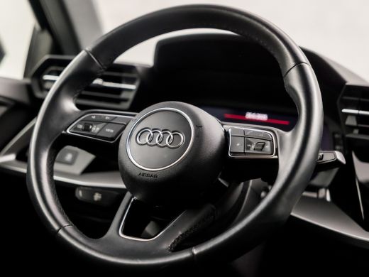 Audi A3 Sportback 30 TFSI Sport Automaat (APPLE CARPLAY, GROOT NAVI, CLIMATE, LED KOPLAMPEN, SPORTSTOELEN... ActivLease financial lease