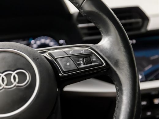 Audi A3 Sportback 30 TFSI Sportline Automaat (APPLE CARPLAY, GROOT NAVI, CLIMATE, PARKEERSENSOREN, SPORTS... ActivLease financial lease