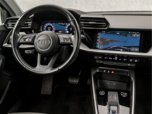 Audi A3 Sportback 30 TFSI Sportline Automaat (APPLE CARPLAY, GROOT NAVI, CLIMATE, PARKEERSENSOREN, SPORTS... ActivLease financial lease
