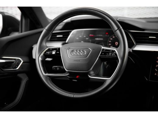 Audi e-tron 50 quattro 313pk Launch edition Black | Panoramadak | 20" | Parkeerhulp | Zwart optiek | Getint Glas ActivLease financial lease