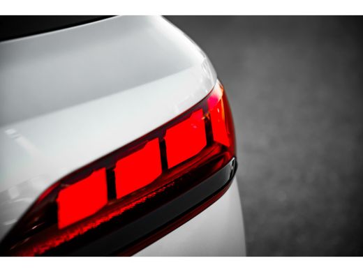 Audi Q7 60 TFSI e 490pk quattro Pro Line S Competition ActivLease financial lease