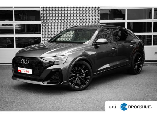 Audi Q8 55 TFSI e S edition 394pk | 23" | Vierwielbesturing | Panoramadak | Head-Up | Trekhaak Audi Q8 55 TFSI e S edition 394pk | 23" | Vierwielbesturing | Panoramadak | Head-Up | Trekhaak