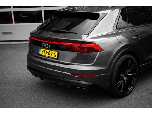 Audi Q8 55 TFSI e S edition 394pk | 23" | Vierwielbesturing | Panoramadak | Head-Up | Trekhaak ActivLease financial lease