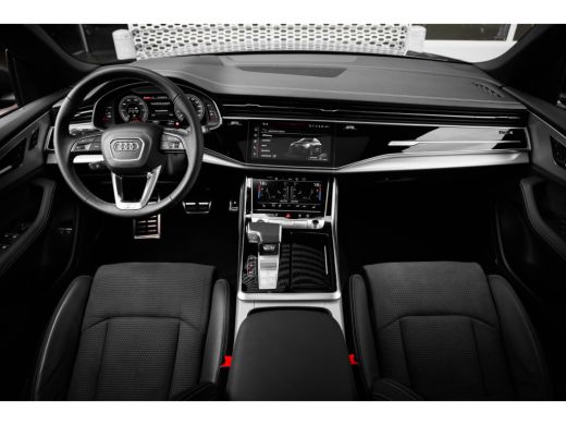 Audi Q8 55 TFSI e S edition 394pk | 23" | Vierwielbesturing | Panoramadak | Head-Up | Trekhaak ActivLease financial lease