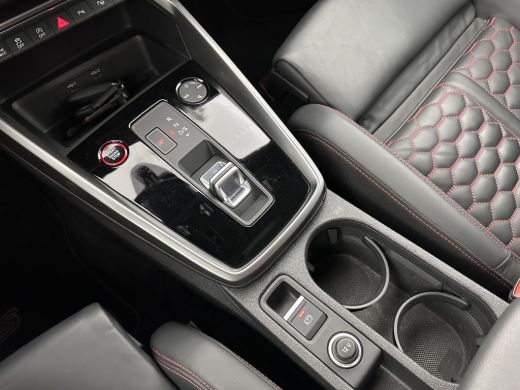 Audi RS3 2.5 TFSI quattro Aut. *PANO | HEAD-UP | MATRIX-LED | FULL-LED | ADAPTIVE-CRUISE | BLIND-SPOT | ME... ActivLease financial lease