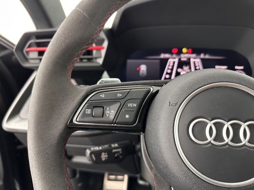 Audi RS3 2.5 TFSI quattro Aut. *PANO | HEAD-UP | MATRIX-LED | FULL-LED | ADAPTIVE-CRUISE | BLIND-SPOT | ME... ActivLease financial lease