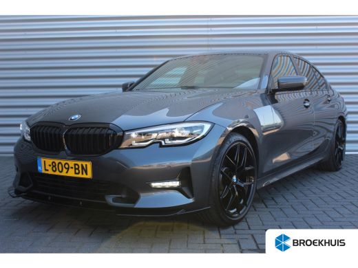 BMW 3 Serie 318i 156PK HIGH EXECUTIVE AUTOMAAT / NAVI / LEDER / CLIMA / FULL-LED / PDC / 19" LMV / CAMERA / K...