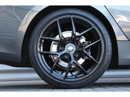 BMW 3 Serie 318i 156PK HIGH EXECUTIVE AUTOMAAT / NAVI / LEDER / CLIMA / FULL-LED / PDC / 19" LMV / CAMERA / K... ActivLease financial lease