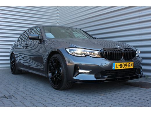 BMW 3 Serie 318i 156PK HIGH EXECUTIVE AUTOMAAT / NAVI / LEDER / CLIMA / FULL-LED / PDC / 19" LMV / CAMERA / K... ActivLease financial lease