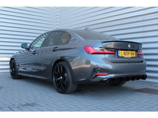 BMW 3 Serie 318i 156PK HIGH EXECUTIVE AUTOMAAT / NAVI / LEDER / CLIMA / FULL-LED / PDC / 19" LMV / CAMERA / K... ActivLease financial lease
