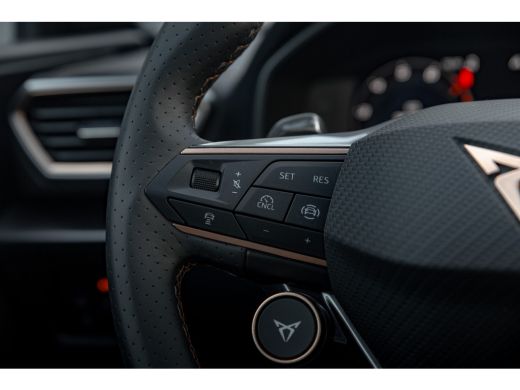 CUPRA Leon Sportstourer 1.5 TSI e-Hybrid VZ Performance | Panoramadak | Carplay | Adapt. Cruise ActivLease financial lease