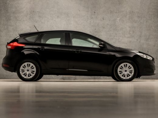 Ford Focus 1.0 Sport (AIRCO, STUURWIEL MULTIFUNCTIONEEL, START/STOP, SPORTSTOELEN, ELEK RAMEN, NIEUWSTAAT) ActivLease financial lease