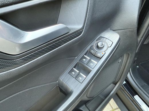 Ford Kuga 2.5 PHEV 225 PK ST-Line Clima LM Velgen 20'' ActivLease financial lease