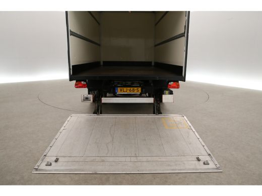 Ford Transit 350 2.0 TDCI Dubbellucht Bakwagen Laadklep Laadbak Airco 3 Persoons Elektrpakket ActivLease financial lease
