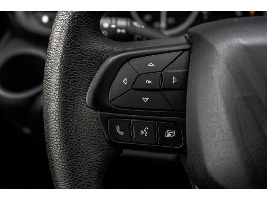 Iveco Daily 35S16V L2H2 | Automaat | 157 PK | ECC | 3500 KG Trekgewicht | MF Stuur | 3-Persoons ActivLease financial lease