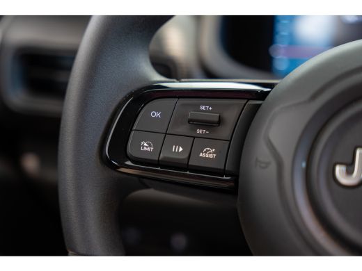 Jeep Avenger Longitude 54 kWh | Navigatie | Stoelverwarming | Keyless | 11kW | Cruise Controle | Climate Contr... ActivLease financial lease