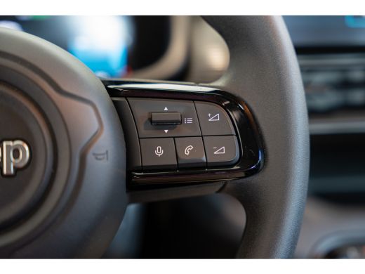 Jeep Avenger Longitude 54 kWh | Navigatie | Stoelverwarming | Keyless | 11kW | Cruise Controle | Climate Contr... ActivLease financial lease