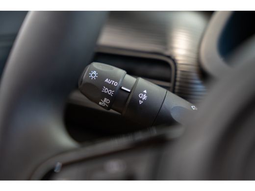 Jeep Avenger Longitude 54 kWh | Navigatie | Stoelverwarming | Keyless | 11kW | Cruise Controle | Climate Contr... ActivLease financial lease