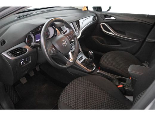 Opel Astra 1.2 Business Edition Cruise Control. Airco, Navi, PDC ActivLease financial lease