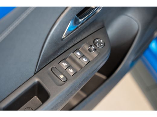 Opel Corsa 1.2 Turbo Hybrid Yes Automaat | Stoel & Stuurverwarming | Parkeersensoren | Apple Carplay & Andro... ActivLease financial lease