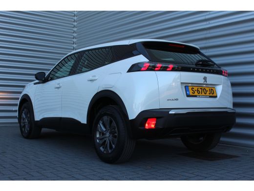 Peugeot 2008 1.2 PURETECH 100PK ACTIVE PACK / NAVI / CLIMA / LED / PDC / 16" LMV / PARELMOER / BLUETOOTH / CRU... ActivLease financial lease