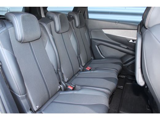 Peugeot 5008 1.2 PURETECH 130PK 7-ZITS GT AUTOMAAT / NAVI / LEDER / CLIMA / PDC / 18" LMV / CAMERA / KEYLESS /... ActivLease financial lease