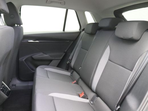 Skoda Elroq 60 Business Edition 204PK Warmtepomp, Keyless, Adaptieve Cruise Controle, Achteruitrijcamera, Sid... ActivLease financial lease