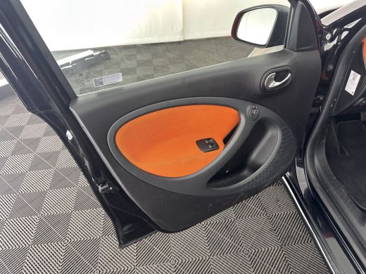 Smart Forfour EQ Prime Cool-Media-Pack 18 kWh [ 3-Fase ] (INCL-BTW) *COMFORT-SEATS | AIRCO | CRUISE | HEATED-SE... ActivLease financial lease