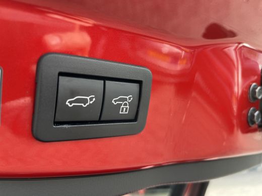 Toyota C-HR 1.8 Hybrid 140 First Edition | Navigatie | Apple CarPlay/Android auto | 360 graden camera | Elekt... ActivLease financial lease