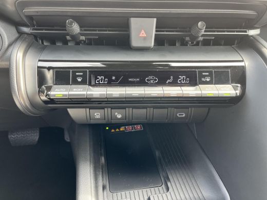 Toyota C-HR 1.8 Hybrid 140 First Edition | Navigatie | Apple CarPlay/Android auto | 360 graden camera | Elekt... ActivLease financial lease