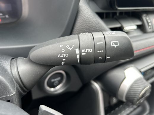Toyota RAV4 2.5 Plug-in Hybrid AWD Style | Trekhaak | Apple CarPlay | Navigatie | Adaptive Cruise | Rijklaarp... ActivLease financial lease