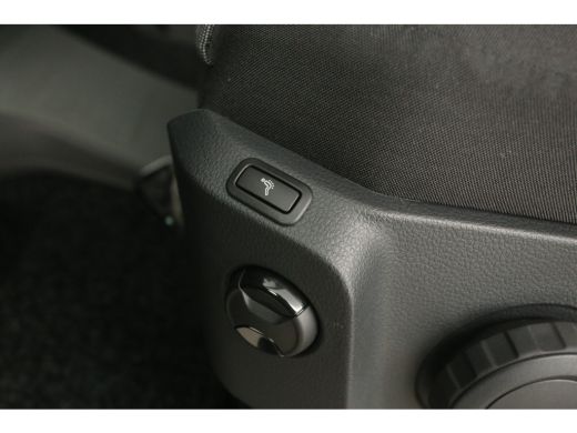 Volkswagen Crafter 2.0 TDI DSG HIGHLINE EXCLUSIVE L3H3 | FACELIFT MODEL | BPM VRIJ | NIEUW 3000KG TREKHAAK CAMERA VI... ActivLease financial lease