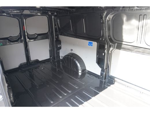 Volkswagen e-Transporter e-Transporter 286 pk e-Transporter Style 286 pk, Achterdeuren zonder ruit, Trekhaak, Climatronic,... ActivLease financial lease