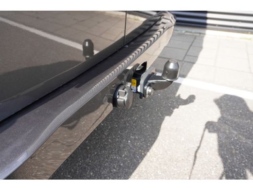 Volkswagen e-Transporter e-Transporter 286 pk e-Transporter Style 286 pk, Achterdeuren zonder ruit, Trekhaak, Climatronic,... ActivLease financial lease