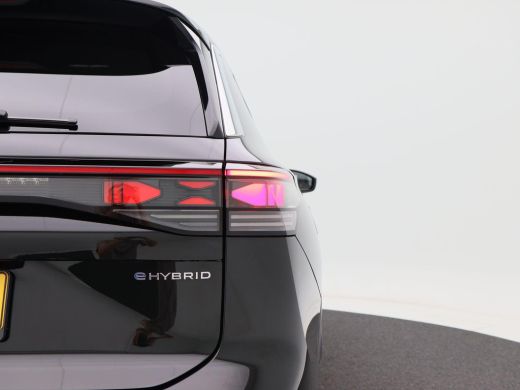 Volkswagen Tayron 1.5 eHybrid 204 Pk Automaat Life Edition | Trekhaak | 17 Inch | LED Matrix | Privacy Glass | 360 ... ActivLease financial lease