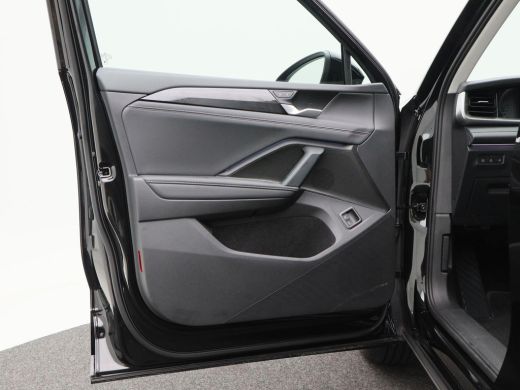 Volkswagen Tayron 1.5 eHybrid 204 Pk Automaat Life Edition | Trekhaak | 17 Inch | LED Matrix | Privacy Glass | 360 ... ActivLease financial lease