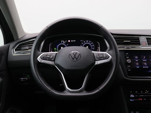 Volkswagen Tiguan 1.4 life eHybrid 245PK DSG full led, adaptive cruise met travel assist,  side assist, keyless, st... ActivLease financial lease