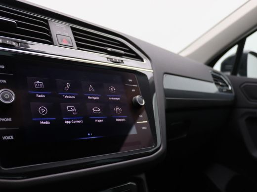 Volkswagen Tiguan 1.4 life eHybrid 245PK DSG full led, adaptive cruise met travel assist,  side assist, keyless, st... ActivLease financial lease