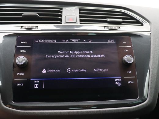 Volkswagen Tiguan 1.4 life eHybrid 245PK DSG full led, adaptive cruise met travel assist,  side assist, keyless, st... ActivLease financial lease