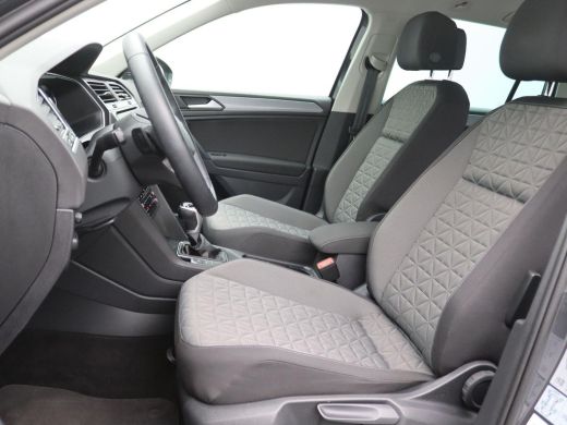 Volkswagen Tiguan 1.4 life eHybrid 245PK DSG full led, adaptive cruise met travel assist,  side assist, keyless, st... ActivLease financial lease
