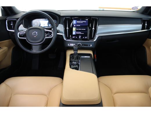 Volvo  V90 T5 254PK Momentum | 360º | Head-Up Display | Panoramadak | Trekhaak | Stoel&Stuur Verw. ActivLease financial lease
